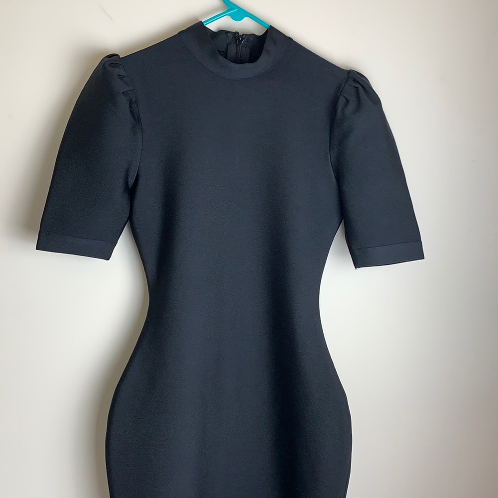 Black bodycon ruffle hem dress - Picture 3 of 9